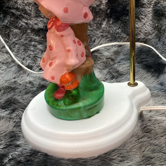 Vintage Doll in pink dress
 Table Lamp, 1983 - Picture 7 of 16